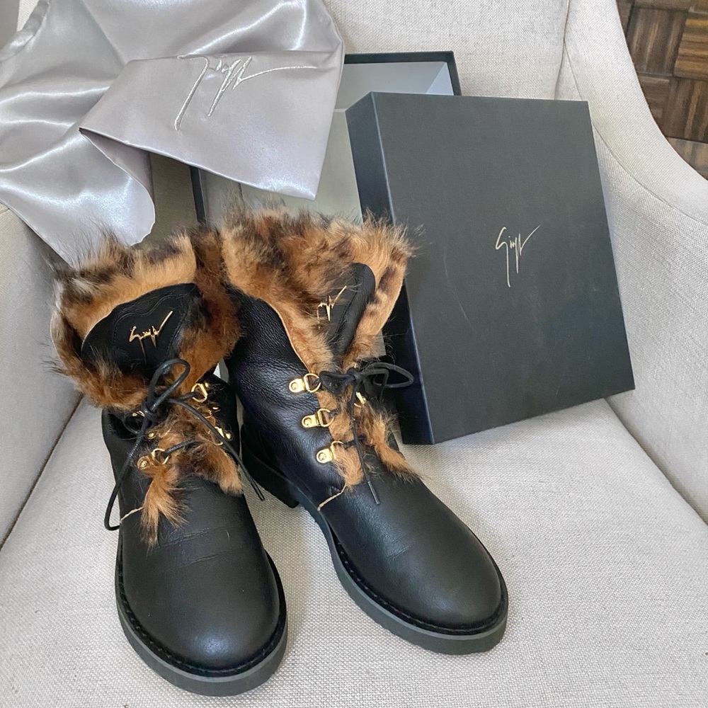 NWB Guiseppe Zanotti leather shearling boots  8/38